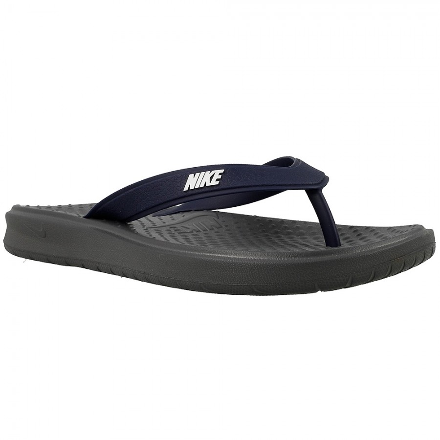 Solay Thong - NIKE - 882690-001